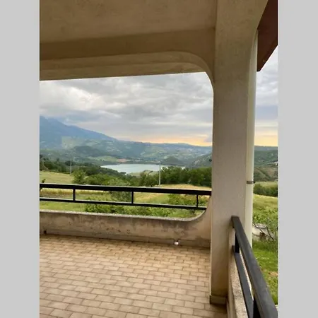 La Sul Lago Holiday home *